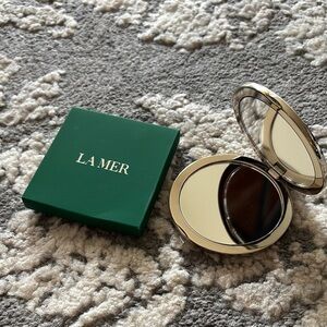 La Mer Silver makeup mirror